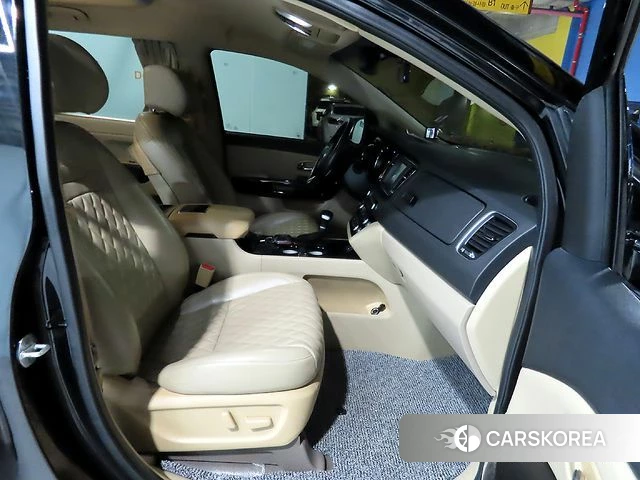 Kia The New Carnival id 4732451 из Кореи 8