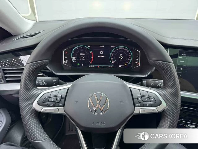 Volkswagen Passat id 4341634 из Китая 8