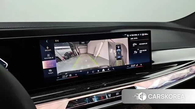 BMW 7 Series (G70) id 3359439 из Кореи 8