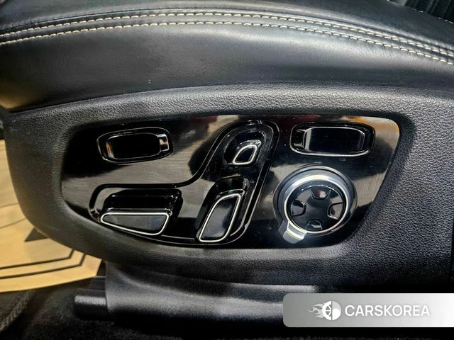 Genesis G90 id 3942346 из Кореи 8