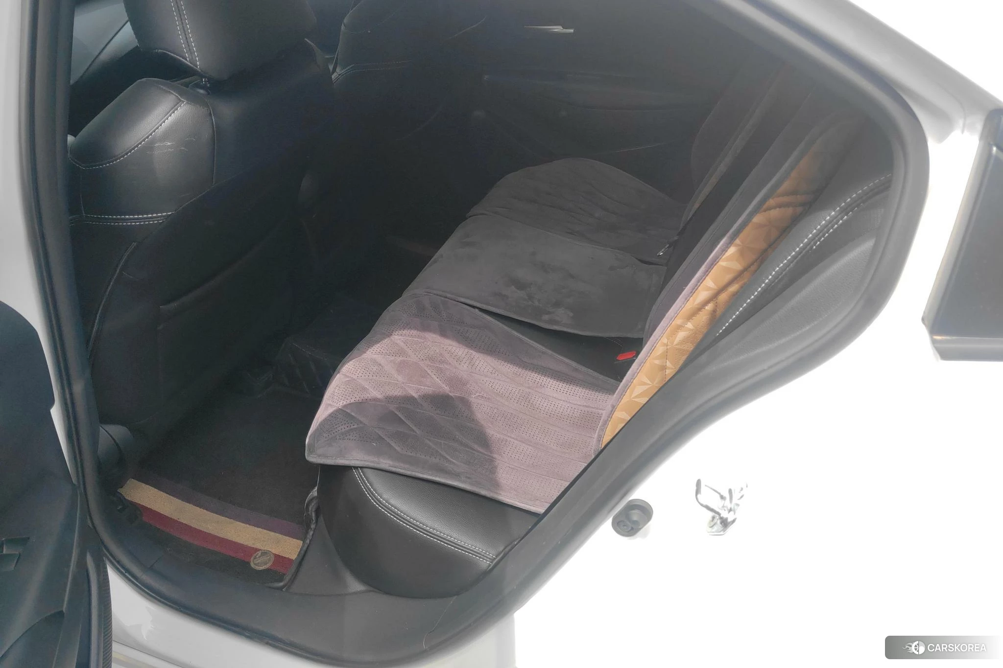 Toyota Corolla id 4453848 из Китая 8