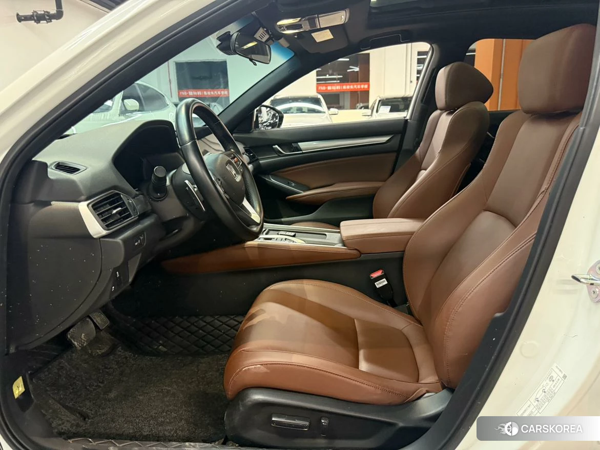 Honda Inspire id 4515153 из Китая 8