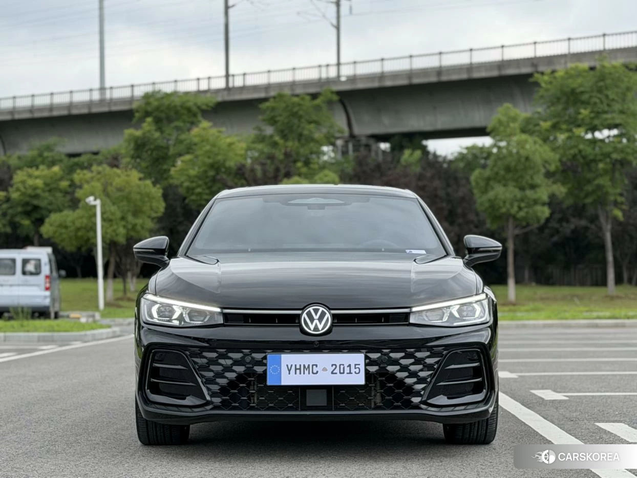 Volkswagen Passat id 4498542 из Китая 8
