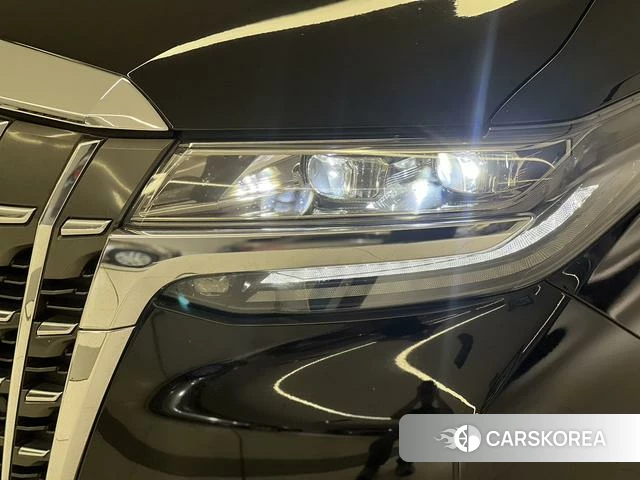 Toyota Elfa id 4266022 из Китая 8