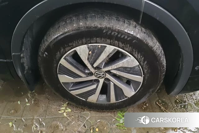 Volkswagen Tiguan L PHEV id 4336227 из Китая 8