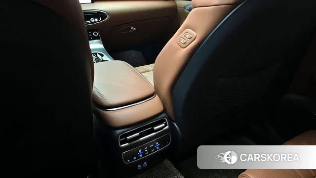 Genesis GV70 id 3305093 из Кореи 8