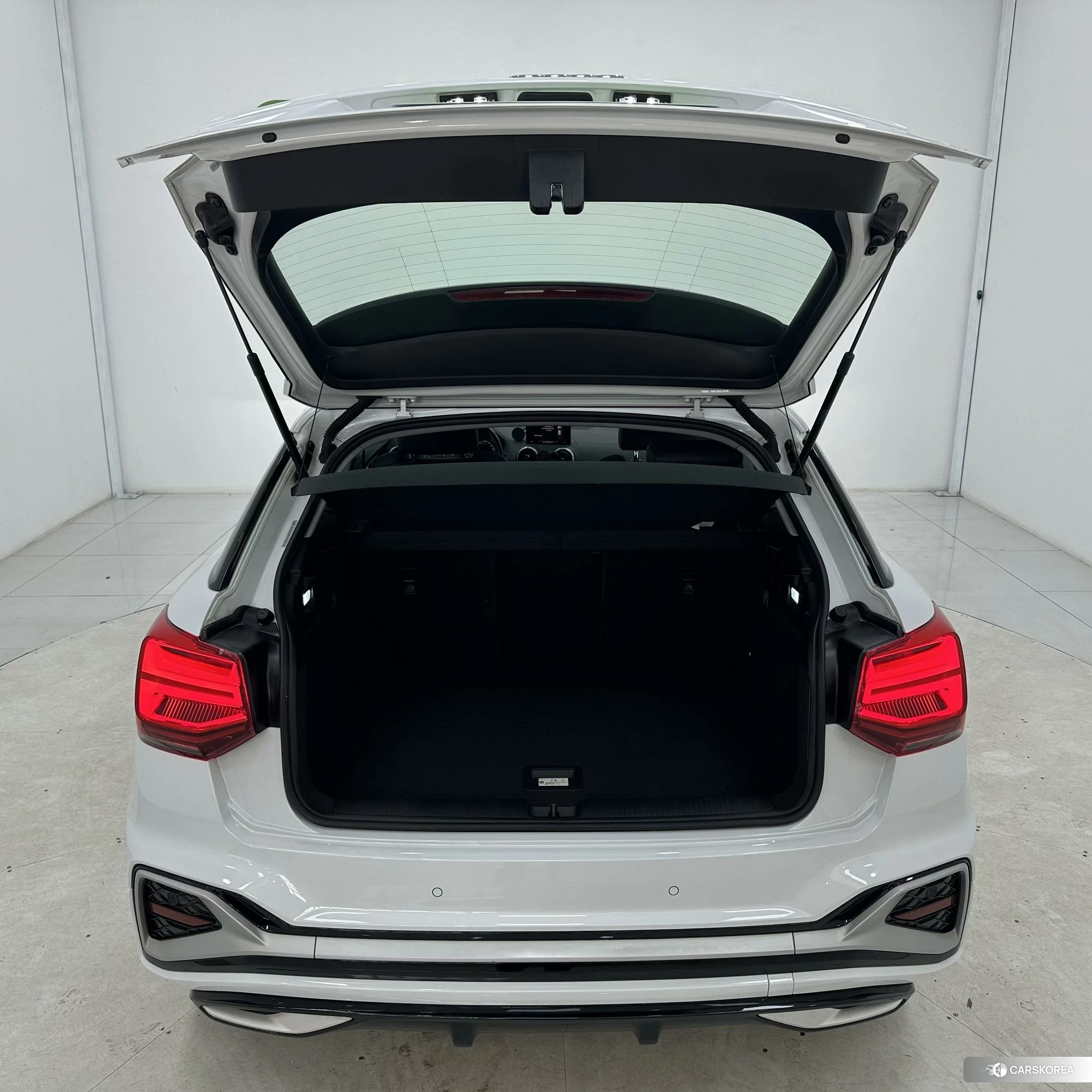 Audi Q2L id 4461229 из Китая 8