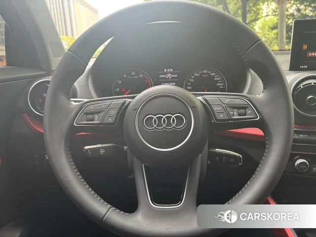 Audi Q2L id 4209976 из Китая 8