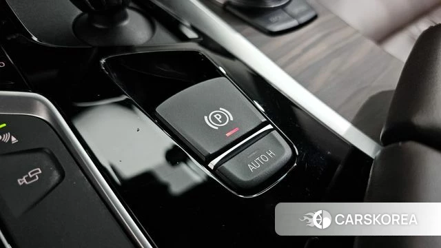 BMW 5 Series (G30) id 4250689 из Кореи 8
