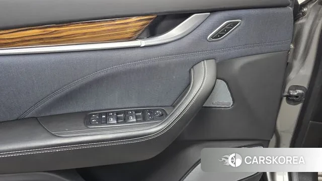 Maserati Levante id 3351184 из Кореи 8