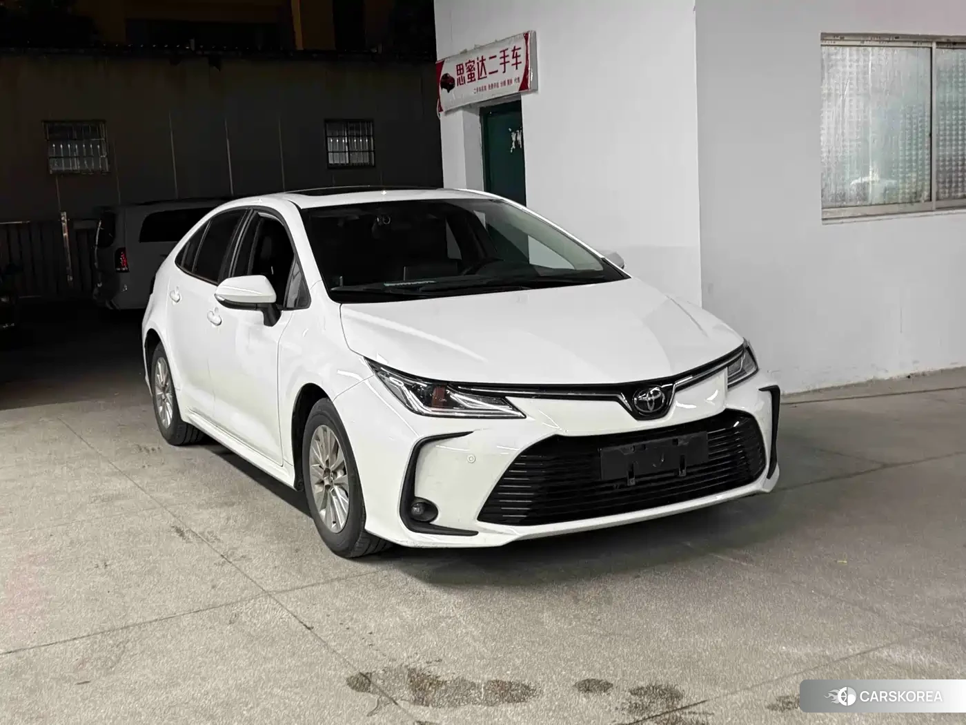 Toyota Corolla id 4577449 из Китая 8