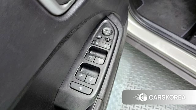 Hyundai Venue id 3955135 из Кореи 8