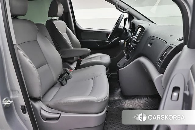 Hyundai The New Grand Starex id 4251012 из Кореи 8