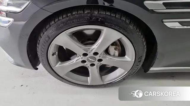 Genesis G80 (RG3) id 3101327 из Кореи 8