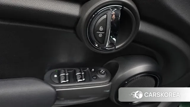 Mini Cooper id 3535965 из Кореи 8