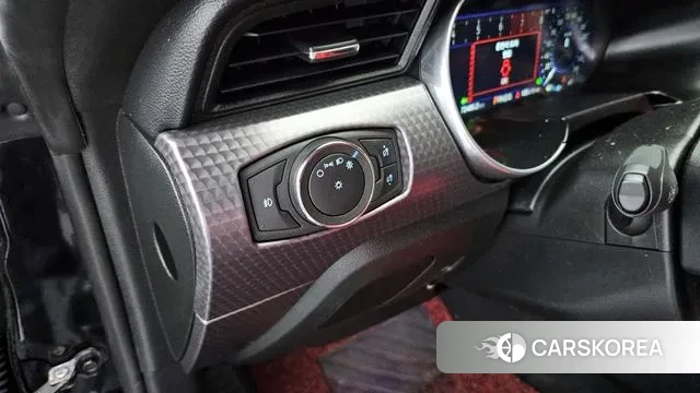 Ford Mustang id 3723304 из Кореи 8