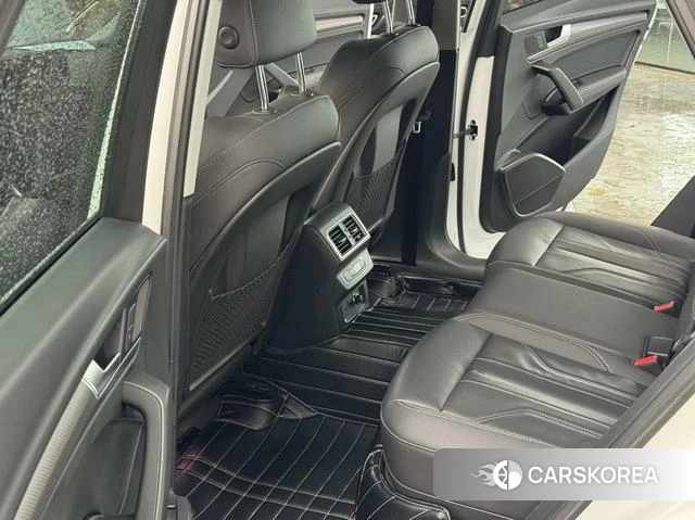 Audi Q5L id 4234867 из Китая 8