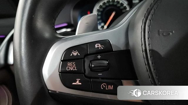 BMW 5 Series (G30) id 4689376 из Кореи 8