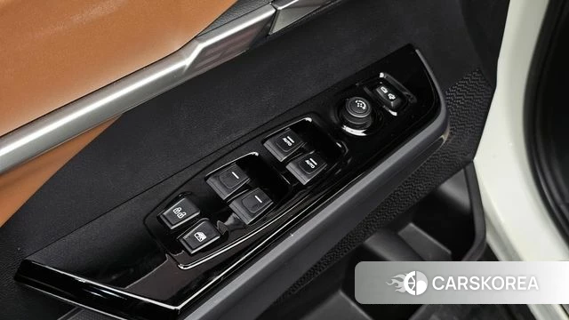 Ssangyong Torres id 3892038 из Кореи 8