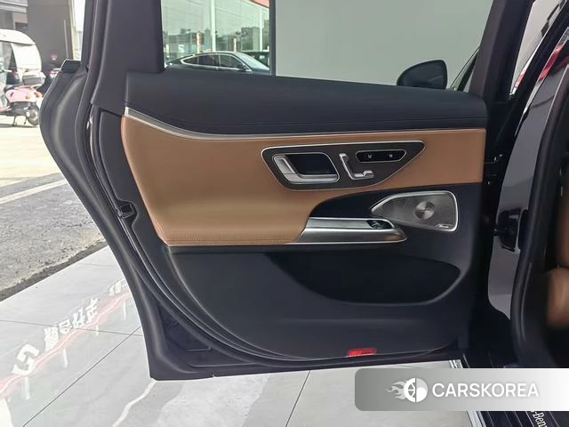 Mercedes-Benz E-class id 4300321 из Китая 8