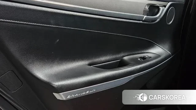 Hyundai The New Grandeur IG Hybrid id 3503659 из Кореи 8