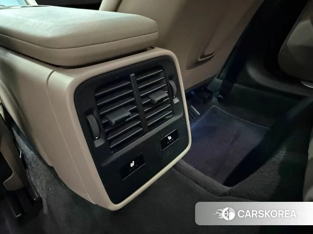 Porsche Taycan id 4511581 из Кореи 8
