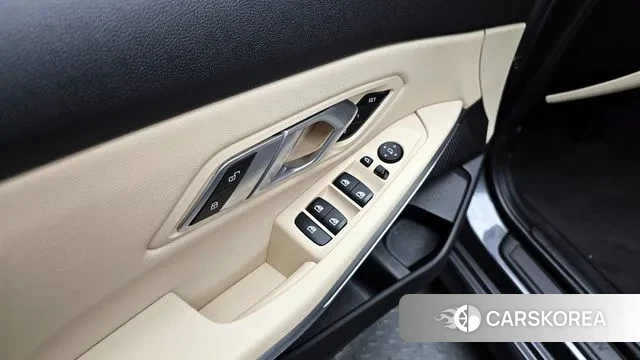 BMW 3 Series (G20) id 3459522 из Кореи 8