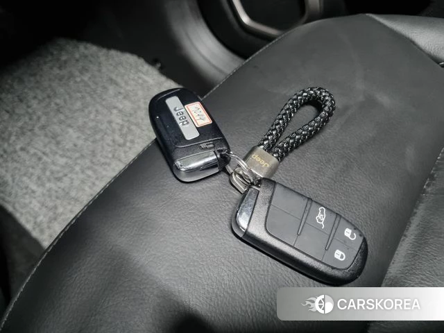 Jeep Renegade id 4349451 из Кореи 8