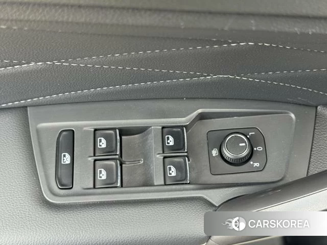 Volkswagen Tiguan L id 4367493 из Китая 8