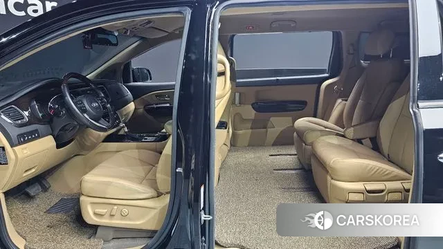 Kia The New Carnival id 3578240 из Кореи 8