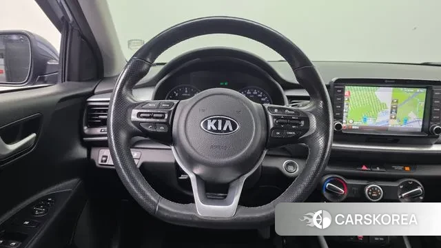 Kia Stonic id 3778984 из Кореи 8