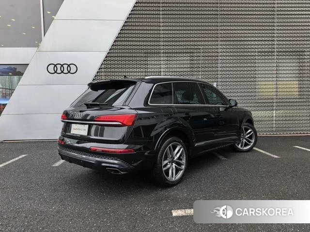 Audi Q7 id 4272768 из Китая 8