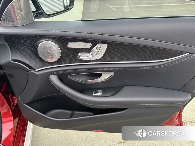 Mercedes-Benz E-class id 4241740 из Китая 8