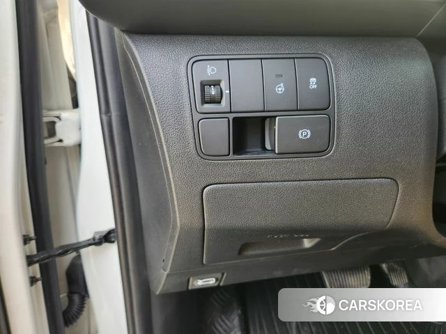 Hyundai Staria id 3863987 из Кореи 8