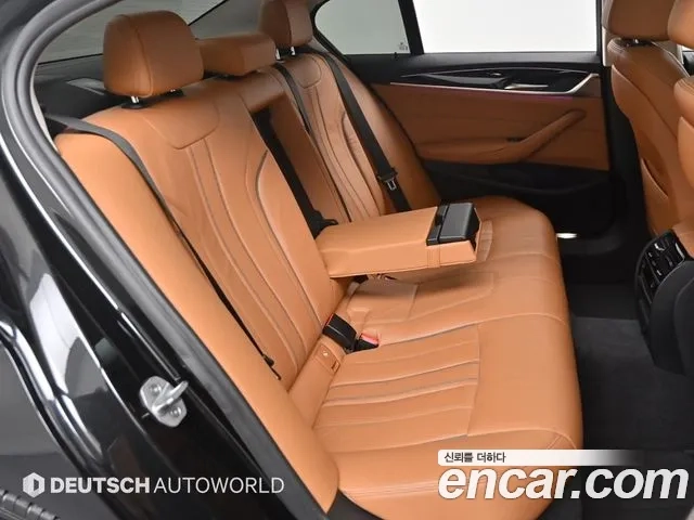 BMW 5 Series (G30) id 2876813 из Кореи 8