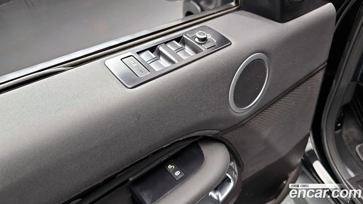 Land Rover Discovery 5 id 2112057 из Кореи 8