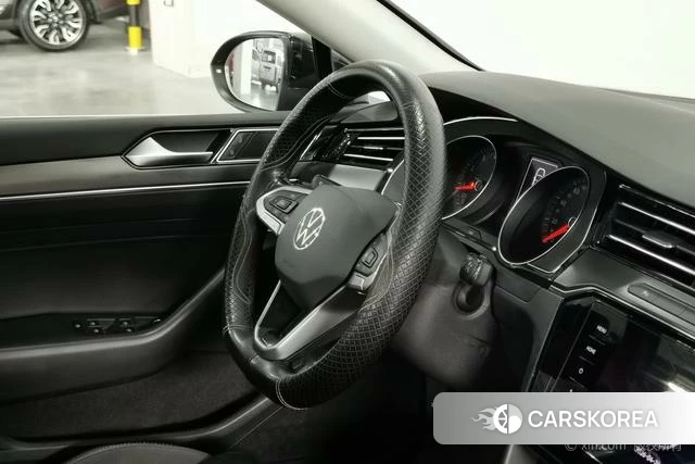 Volkswagen Magotan id 4299627 из Китая 8