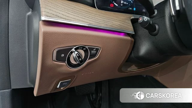 Mercedes-Benz E-Class W213 id 3811980 из Кореи 8