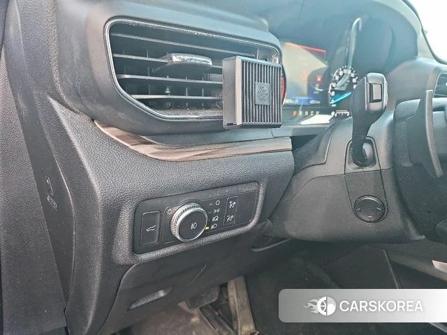 Ford Explorer 6th Generation id 3982192 из Кореи 8