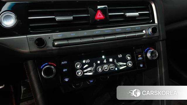 Genesis The New G70 id 4744116 из Кореи 8