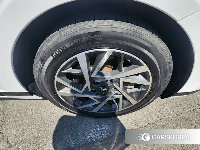 Hyundai Grandeur (GN7) id 3914717 из Кореи 8