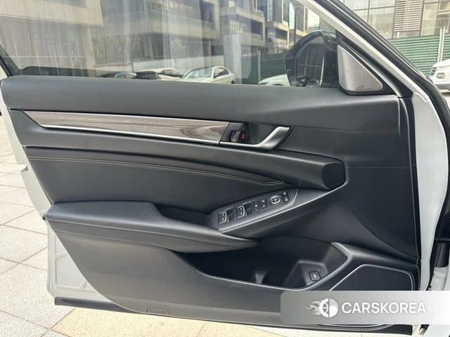 Honda Accord id 4273945 из Китая 8