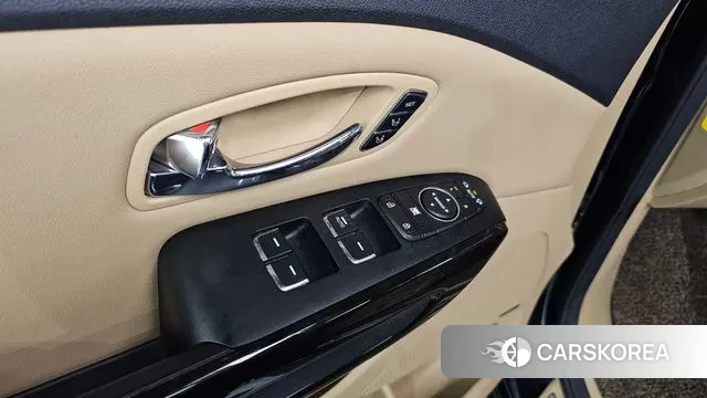 Kia The New Carnival id 3391450 из Кореи 8