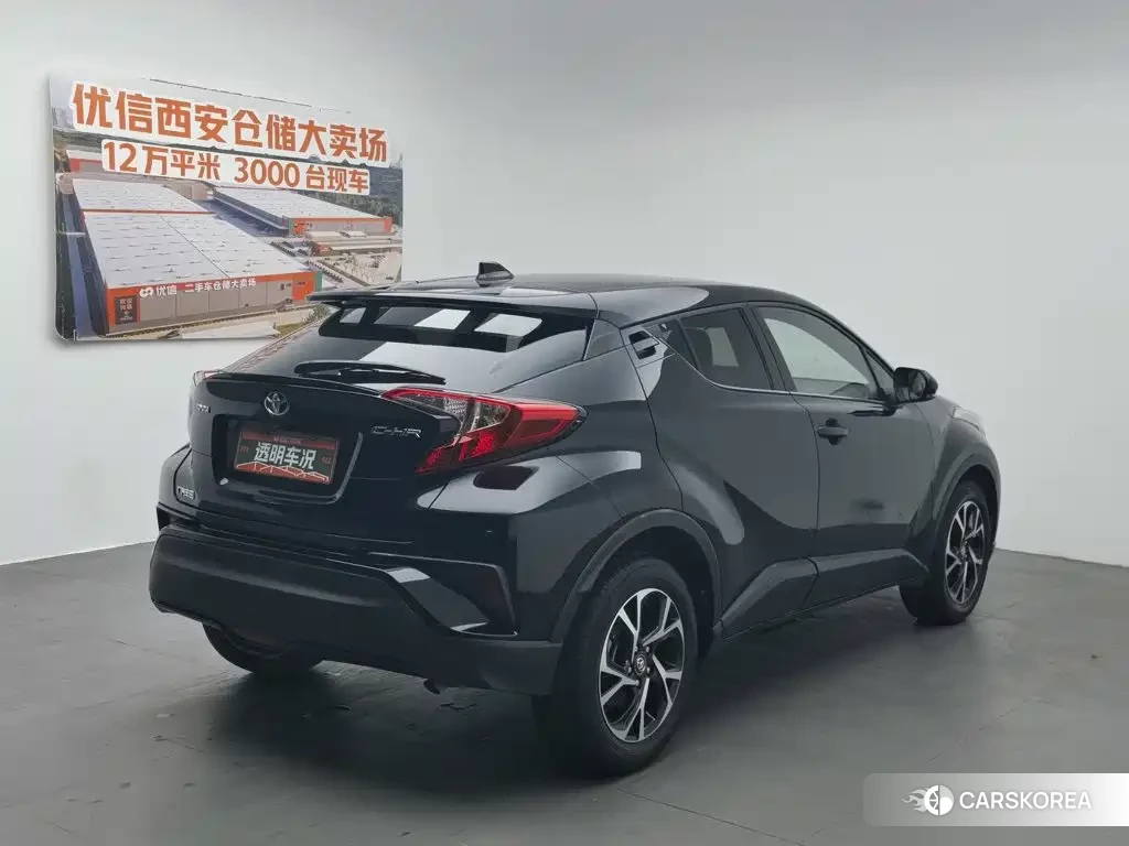 Toyota C-HR id 4659925 из Китая 8