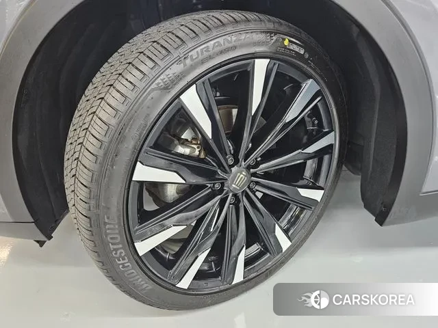 Toyota Crown Crossover id 3675010 из Кореи 8