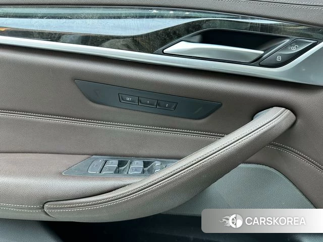 BMW 5 series id 4256341 из Китая 8