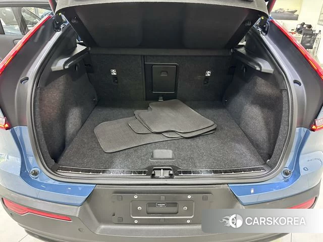 Volvo C40 EV id 3939429 из Китая 8