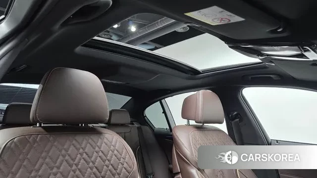 BMW 5 Series (G30) id 3649425 из Кореи 8