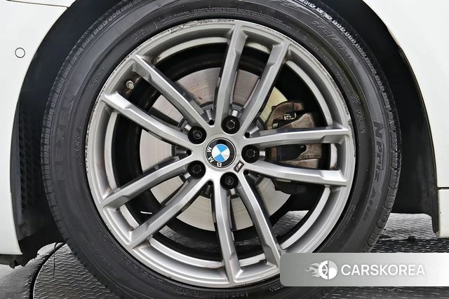 BMW 5 Series (G30) id 4356614 из Кореи 8