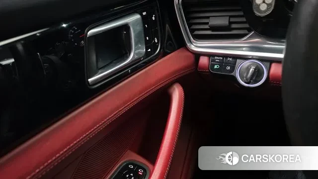 Porsche Panamera (971) id 3622624 из Кореи 8